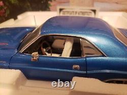 118 BNIB ACME YCID Blue 1970 Dodge Challenger R/T Hardtop #28 of 96 VERY RARE