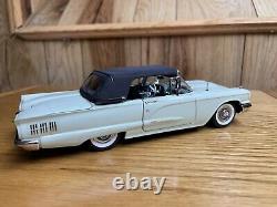 1960 Thunderbird Convertible Danbury Mint Limited Edition #2095 Very Rare