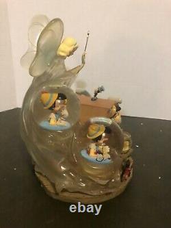 Disney Auctions Pinonchio Snow Globe. Limited Edition. VERY RARE