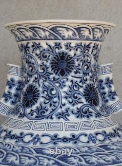 Lladro very rare BLUE EMPIRE VASE limited edition of 300
