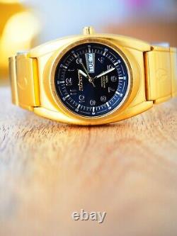 Nixon The Gold Don SS Watch Limited Edition 2619 Very Rare