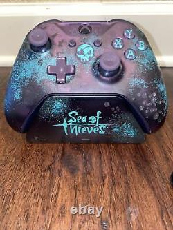 Sea Of Thieves Limited Edition Xbox One Controller with Charging Stand VERY RARE
