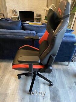 Secretlab RUST CHAIR GAMING CHAIR VERY RARE & LIMITED Leatherette Gaming Chair