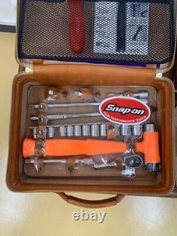 Snap-on lever case tool set, leather back, very rare limited collection Rare