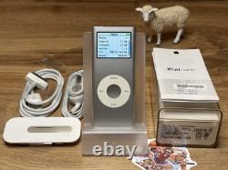 VERY RARE 10Th Anniv. ONE PIECE X Apple ipod Nano 2nd Gen PA478J LIMITED EDITION