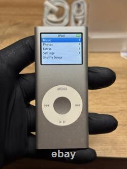 VERY RARE 10Th Anniv. ONE PIECE X Apple ipod Nano 2nd Gen PA478J LIMITED EDITION