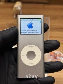 VERY RARE 10Th Anniv. ONE PIECE X Apple ipod Nano 2nd Gen PA478J LIMITED EDITION