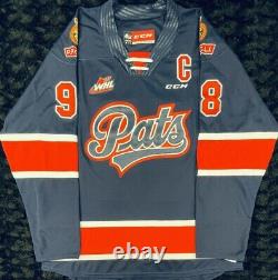 VERY RARE Connor BEDARD Signed Regina Pats WHL CCM ROY LIMITED #/98 Jersey
