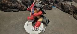 Very Rare 10 Shi Limited Edition Kneeling Statue Diorama MINT In MINT BOX