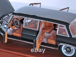 (Very Rare) Black Mercedes-Benz 600 Pullman Limousine118 Diecast-withDisplay Case