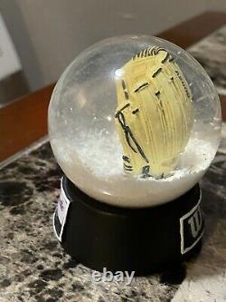 WILSON A2000 Snow Globe Limited Edition Baseball Glove MLB Authentic VERY RARE