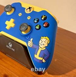 0527/5000 MANETTE FILAIRE XBOX VAULT BOY DE FALLOUT TRÈS RARE ET EN ÉDITION LIMITÉE