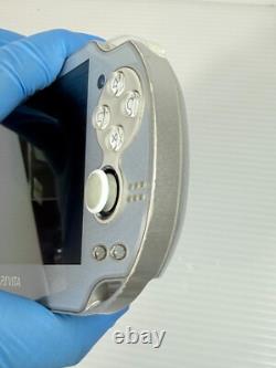 Console Sony PS Vita PCH-1000 Argent Glacé Boîte Limitée Très Rare Très Bon État