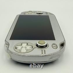 Console Sony PS Vita PCH-1000 Argent Glacé Boîte Limitée Très Rare Très Bon État