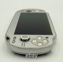 Console Sony PS Vita PCH-1000 Argent Glacé Boîte Limitée Très Rare Très Bon État