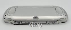 Console Sony PS Vita PCH-1000 Argent Glacé Boîte Limitée Très Rare Très Bon État
