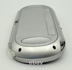 Console Sony PS Vita PCH-1000 Argent Glacé Boîte Limitée Très Rare Très Bon État