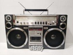 Édition limitée très rare de la BOMBEAT 40 TOSHIBA BOOMBOX RT-S913, de style vintage.