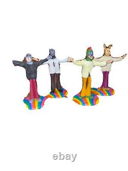 Figurines TRÈS RARES de Magical Mystery Tour des Beatles, ensemble de 4, LIMITÉ à 500 ensembles produits.