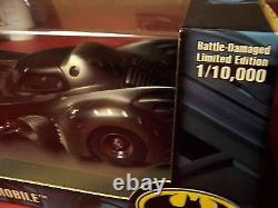 Hot Wheels G3665 Batman Batmobile Battle-damaged Very Rare Limited Edition 1/18