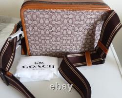 LOCATION D'UN COACH 24 micro Sig Crossbody CM383 ÉDITION LIMITÉE. ET TRÈS RARE NEUF AVEC ÉTIQUETTE $395