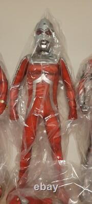 Lot de 4 figurines géantes Ultraman Édition limitée 1 sur 200 chacune Très RARE