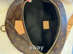 Louis Vuitton Monogram Sac Banane Très Rare Édition Limitée Excellent État