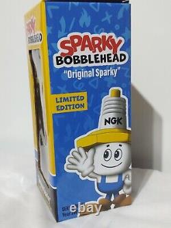 Ngk/ntk Sparky Bobblehead Edition Inaugural Limitée Très Rare! Un Seul Sur Ebay