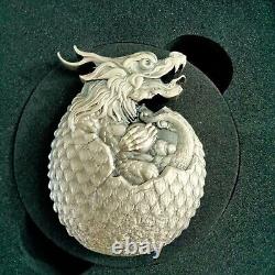 Pièce de monnaie en argent de 2 onces de Tchad Dragon Egg Hatchling Très rare, édition limitée à seulement 500 exemplaires.