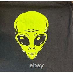 T-shirt graphique Alien Arby's Area 51 en très rare édition limitée taille S 2019