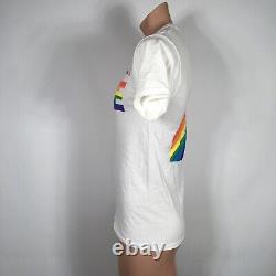 T-shirt rétro en édition limitée très rare American Airlines PRIDE taille petite LGBTQ