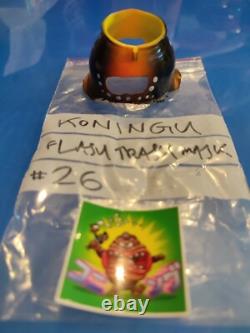 TRÈS RARE Édition Limitée Koningu Ummikko Avec Son Casque Masque Gorille Kaiju Sofubi
