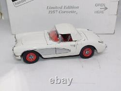 Très rare Danbury Mint 1957 Chevrolet Corvette 1:24 Édition Limitée #3963 BLANC