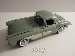 Very Rare 1960 Corvette Roadster #751 Green/white Cove Limited Ed, Danbury Mint