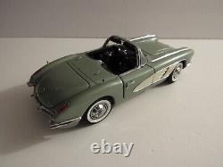 Very Rare 1960 Corvette Roadster #751 Green/white Cove Limited Ed, Danbury Mint