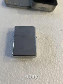 Vtg Très Rare Briquet Zippo Limité de 1995 avec Emblème en Étain Gorilla Barrett Smythe